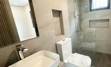 For Sale: Brand New Elegant Modern House in BF Homes Parañaque