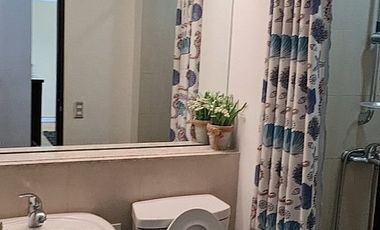 Rush Sale! The Residences at Greenbelt, 2 Bedroom in Greenbelt Makati