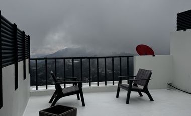 Own a stunning townhouse with breathtaking mountain and sunrise views!