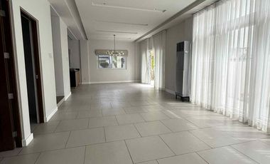 KSB: VERDANA HOMES ALABANG 4BEDROOM 90K