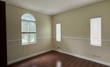 KSB : AMORE AT PORTOFINO 4BEDROOM 100K