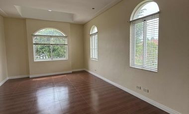 KSB : AMORE AT PORTOFINO 4BEDROOM 100K