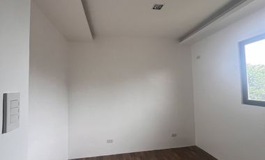 For Sale: Village East Cainta Townhouses