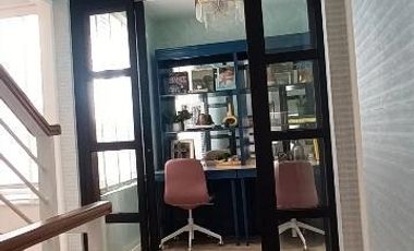 3BR Executive Condominium in Paranaque with 2 carport!!! For as low as 50k DP!!