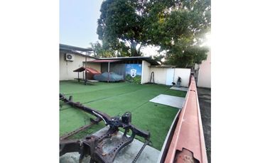 PARQUE LEFEVRE / TERRENO COMERCIAL / 800M / CON LOCAL