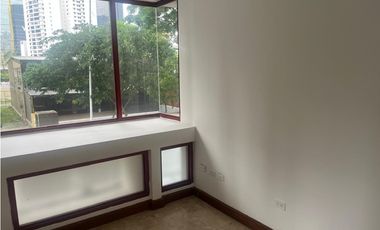 Venta o alqiiler de oficina en Marbella (PH Twin Tower) GTA