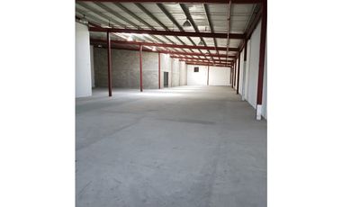 ALQUILER BODEGA 1800MTRS PARQUE INDUSTRIAL COSTA DEL ESTE EV
