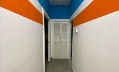 CONDADO DEL REY /  LOCAL COMERCIAL / CENTENNIAL / 106M / 5 DIVISIONES