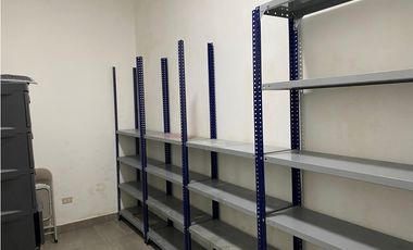 CONDADO DEL REY /  LOCAL COMERCIAL / CENTENNIAL / 106M / 5 DIVISIONES