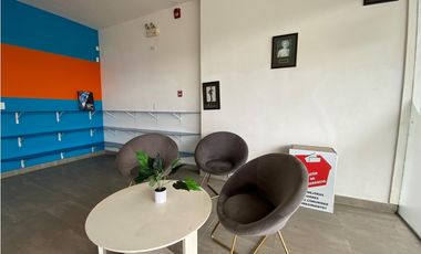 CONDADO DEL REY /  LOCAL COMERCIAL / CENTENNIAL / 106M / 5 DIVISIONES