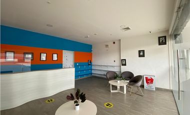 CONDADO DEL REY /  LOCAL COMERCIAL / CENTENNIAL / 106M / 5 DIVISIONES