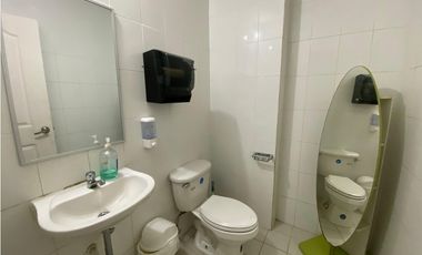 CONDADO DEL REY /  LOCAL COMERCIAL / CENTENNIAL / 106M / 5 DIVISIONES