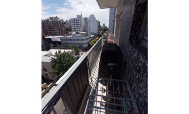 DEPTO 3 AMB con dependencia todo el frente con balcon