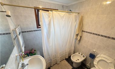 VENTA CHALET (5) AMB. RETASADO APTO CREDITO - LOS PINARES