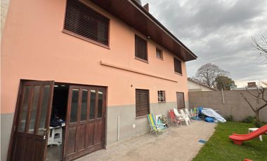 VENTA CHALET (5) AMB. RETASADO APTO CREDITO - LOS PINARES