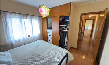 VENTA CHALET (5) AMB. RETASADO APTO CREDITO - LOS PINARES