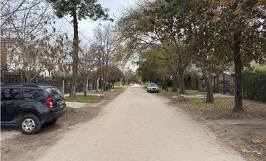 VENTA CHALET (5) AMB. RETASADO APTO CREDITO - LOS PINARES