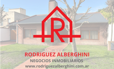 CASA EN VENTA (Calle 38 e/23 y 25)