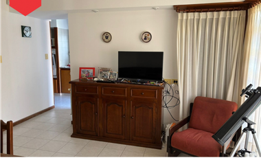 CASA EN VENTA (Calle 38 e/23 y 25)