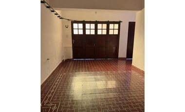 Casa en Alquiler - 20 de Febrero al 1200