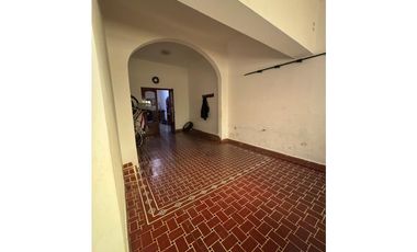 Casa en Alquiler - 20 de Febrero al 1200