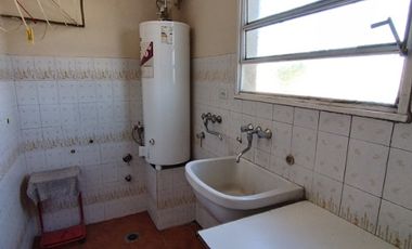 Triplex en alquiler en Remedios de Escalada Este