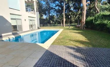 Casa en alquiler en Club de Campo Abril