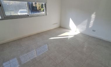 Casa en alquiler en Club de Campo Abril