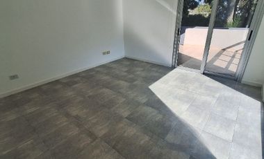 Casa en alquiler en Club de Campo Abril