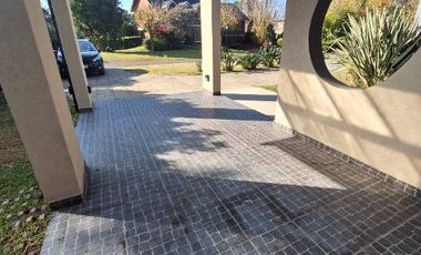 Casa en alquiler en Club de Campo Abril