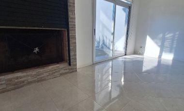 Casa en alquiler en Club de Campo Abril