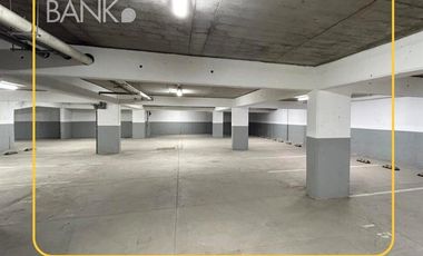 Local Comercial en Arriendo en Vitacura 8585