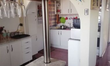 Casa en Venta en PASAJE HUAPI CON ANCAHUAL