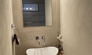 Casa en venta en Valle de Bravo, dentro del Hotel Loto Azul