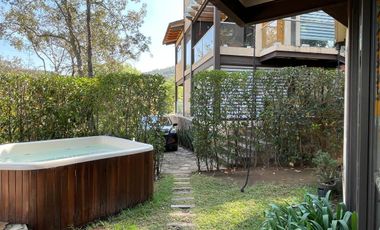 Casa en venta en Valle de Bravo, dentro del Hotel Loto Azul