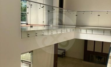 Casa en renta en Lomas Country Club