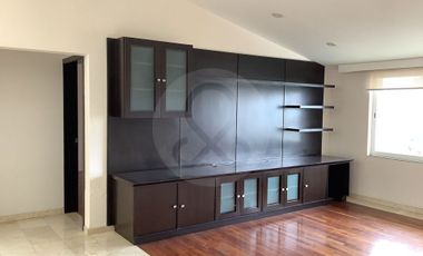 Casa en renta en Lomas Country Club