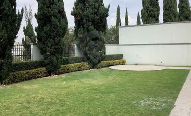 Casa en renta en Lomas Country Club