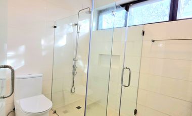 For Sale: Brand New Exquisite Corner House in BF Homes Parañaque