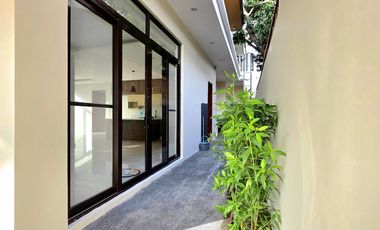 For Sale: Brand New Exquisite Corner House in BF Homes Parañaque