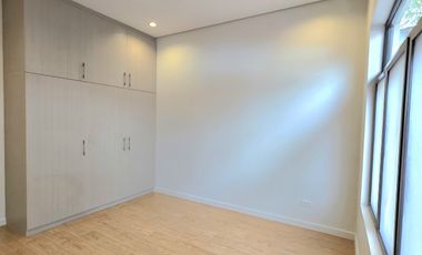 For Sale: Brand New Exquisite Corner House in BF Homes Parañaque