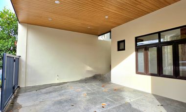 For Sale: Brand New Exquisite Corner House in BF Homes Parañaque