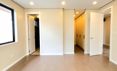 For Sale: Brand New Elegant Modern House With Elevator in BF Homes Parañaque
