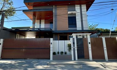 For Sale: Brand New Modern House With Swimming Pool in BF Homes Parañaque