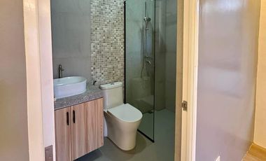 For Sale: Brand New Modern House With Swimming Pool in BF Homes Parañaque