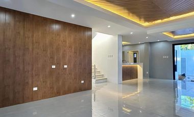 For Sale: Brand New Modern House With Swimming Pool in BF Homes Parañaque