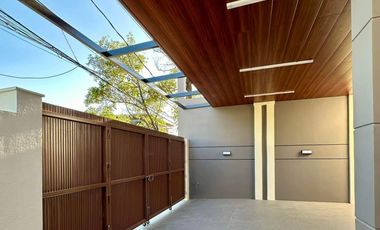 For Sale: Brand New Modern House With Swimming Pool in BF Homes Parañaque