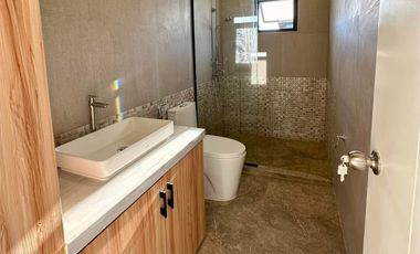 For Sale: Brand New Modern House With Swimming Pool in BF Homes Parañaque