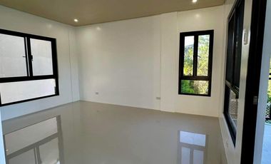 For Sale: Brand New Modern House With Swimming Pool in BF Homes Parañaque