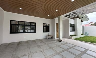 BUNGALOW FOR SALE W/ DIPPING POOL FOR SALE IN ANGELES CITY